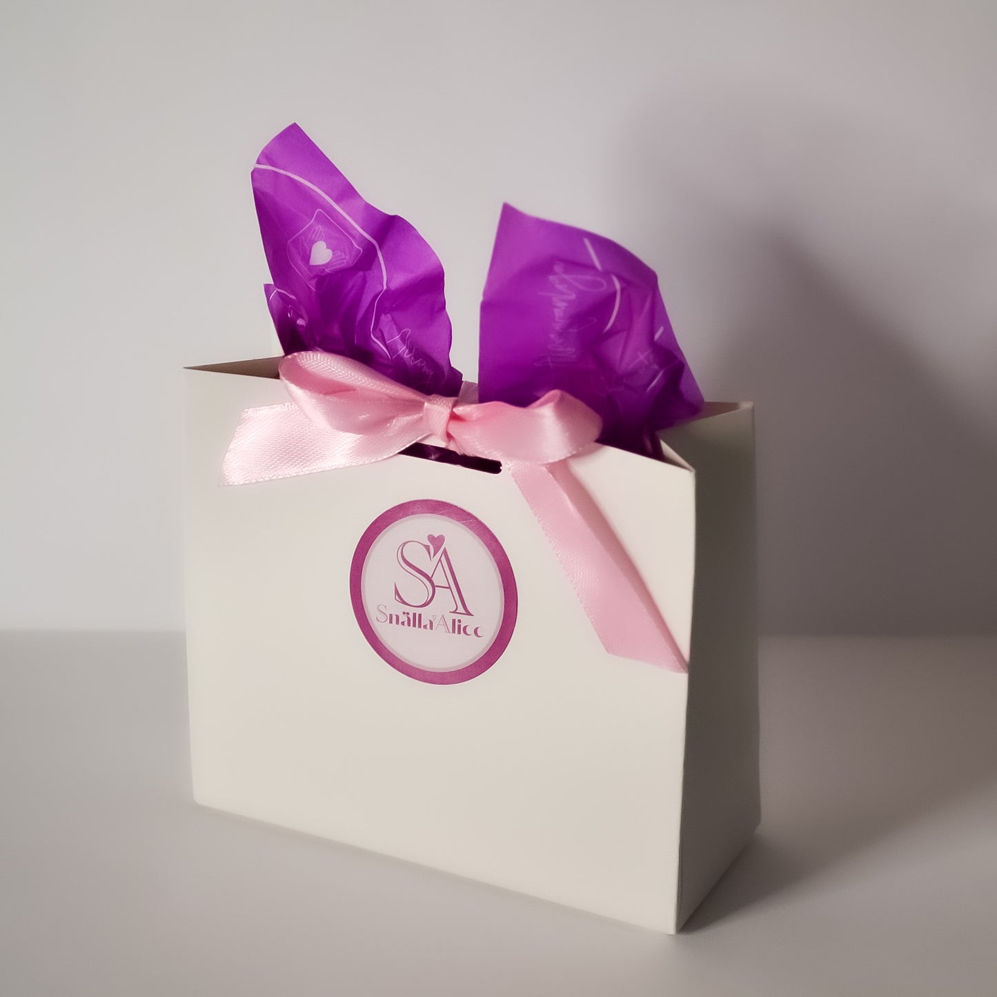PRESENT INSLAGNING