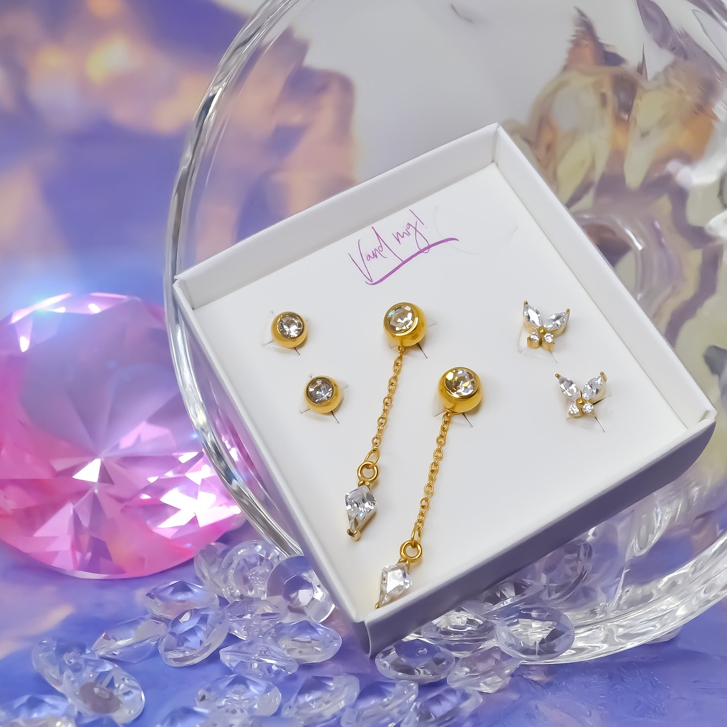 SPARKLING CRYSTALS GOLD